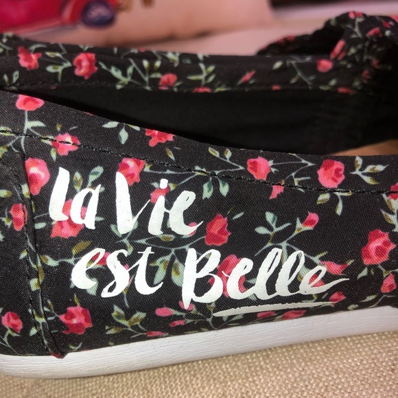 Toms Floral Classic La Vie Est Belle Slip-On - Picture 9 of 9